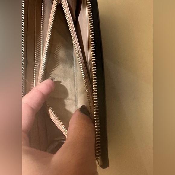 Prada Leather 3/4 zip Bow Long Wallet - Picture 7 of 11